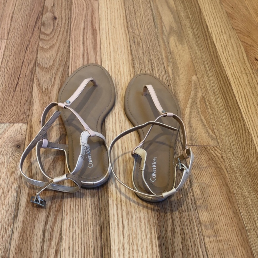 Sandals - Picture 3 of 4